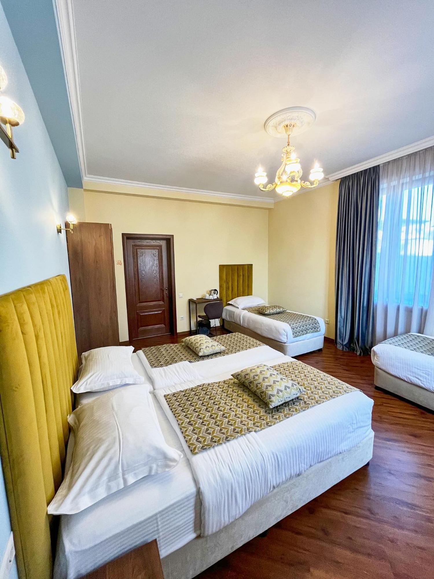 טביליסי Phazisi Hotel מראה חיצוני תמונה